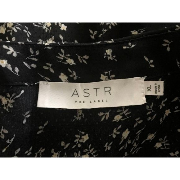 Astr Black Floral Women's Top - Picture 7 of 8